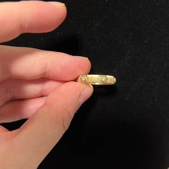 Hand engraved solid 18k yellow gold ring - Picture 3 of 12